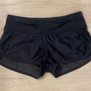 Lululemon Speed Shorts - Size 4